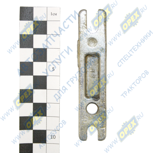 70-1703202-А Поводок рычага бокового включения передач, L=95, 1отв.ф8, проточки по торцам МТЗ РУП1